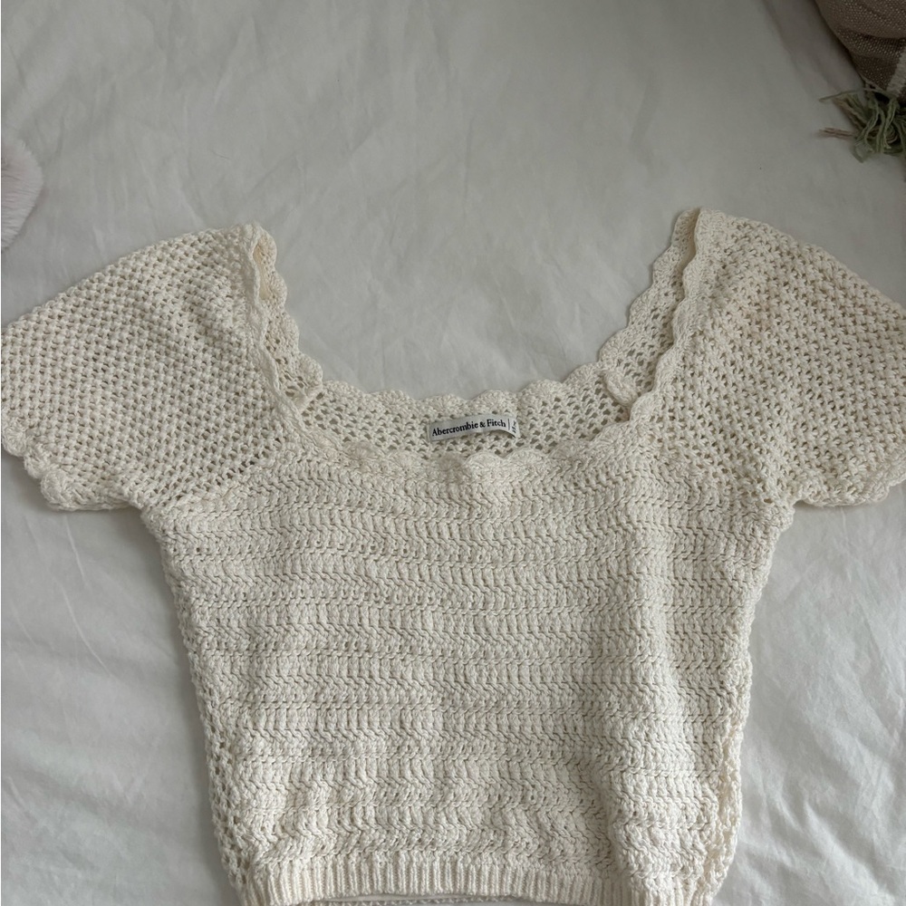 Abercrombie & Fitch Ivory Knit Sweater